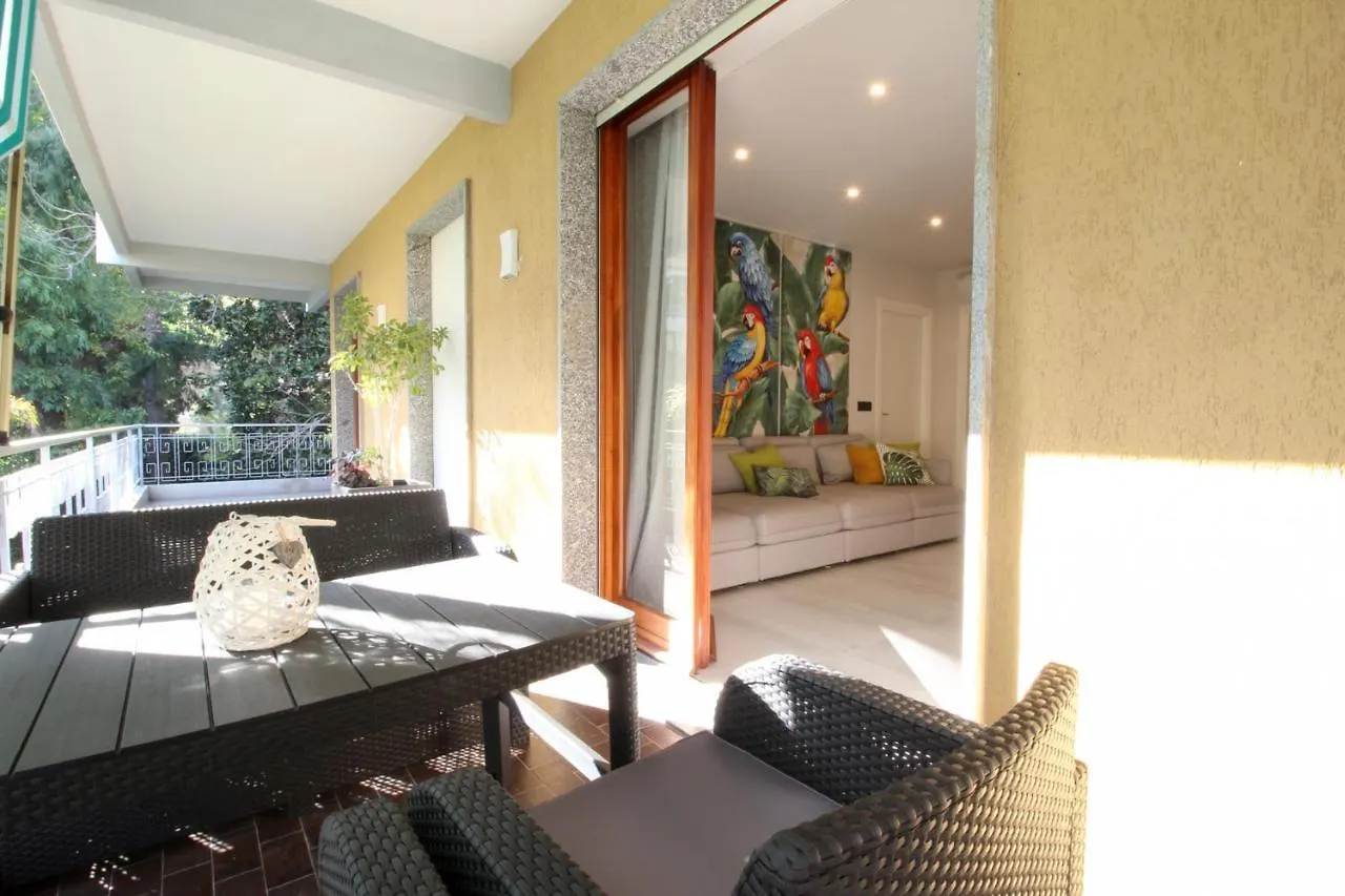 Parrots & Palms Apartment Bordighera 0*,  Italy
