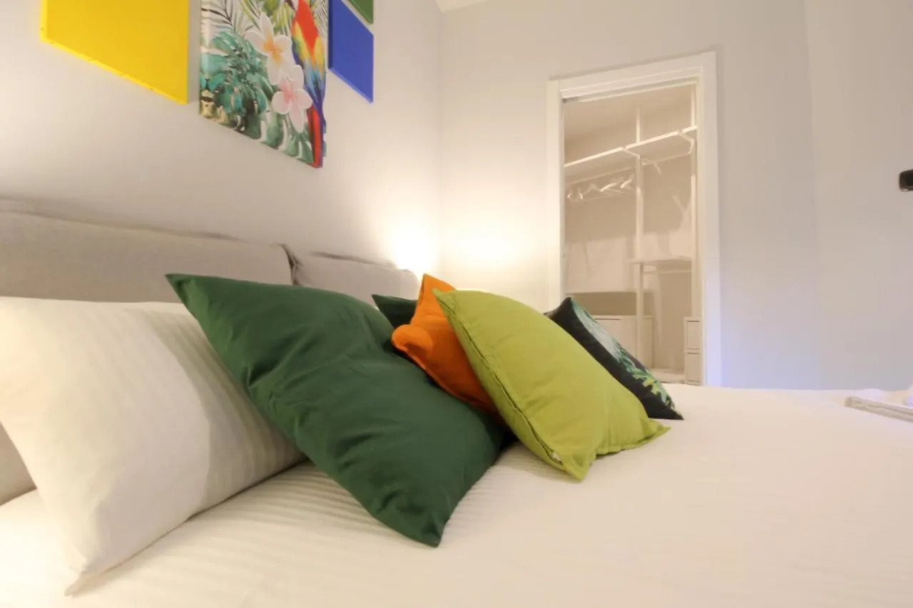 Parrots & Palms Apartment Bordighera Italy