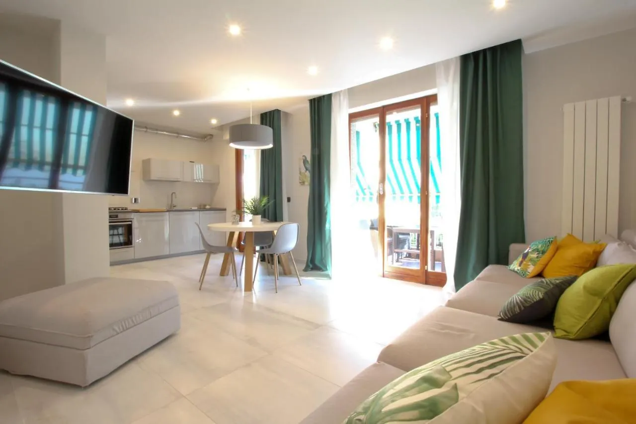 Parrots & Palms Apartment Bordighera Italy
