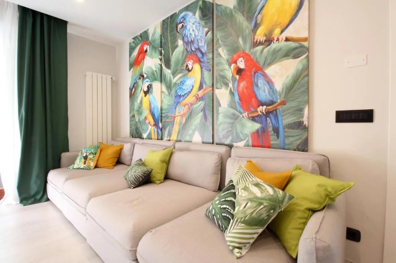Parrots & Palms Apartment Bordighera