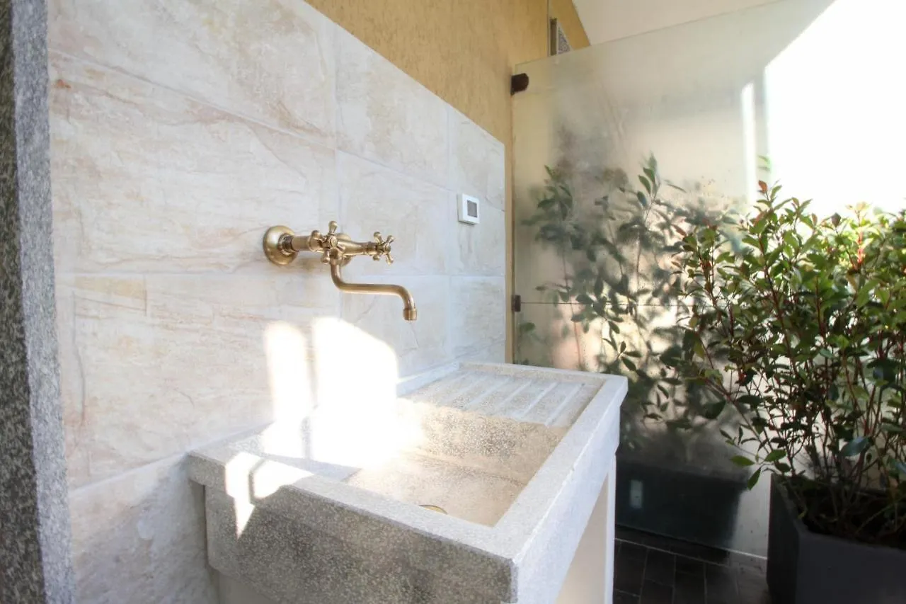 Parrots & Palms Apartment Bordighera Italy